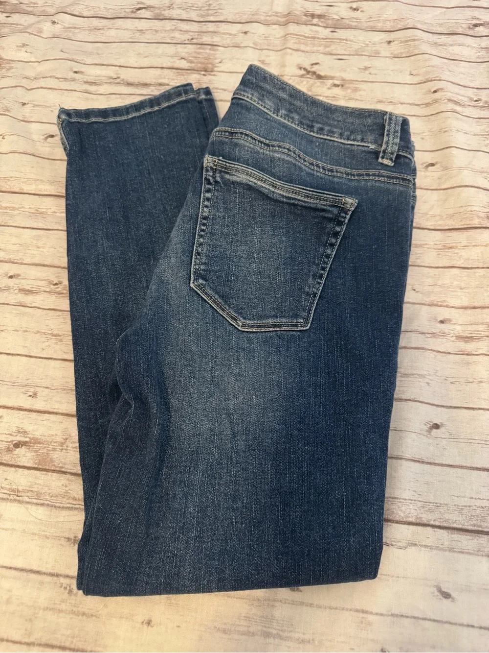 White House Black Market Crop Skinny Jeans - Picture 7 of 7